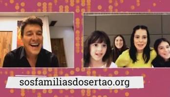 Filhas de Rodrigo Faro entregam intimidade do apresentador em live (Reprodução/YouTube)